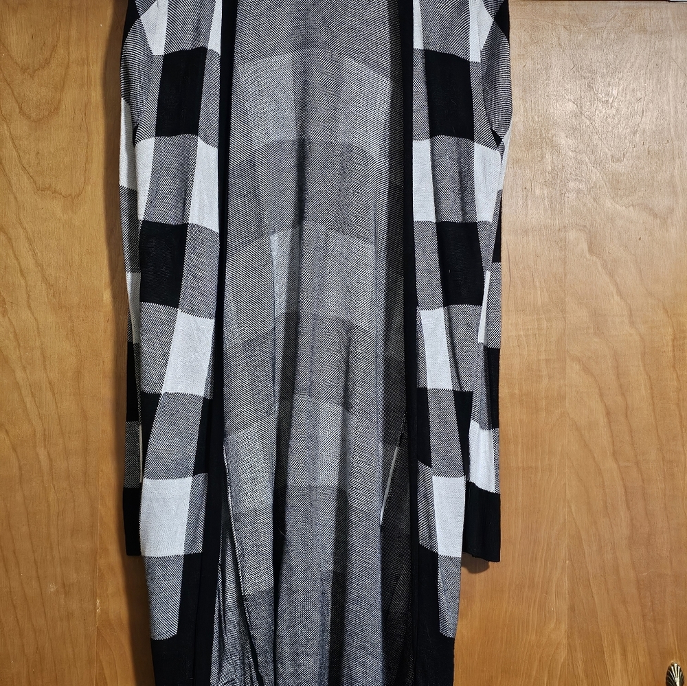 Valerie Steven's sweater, Sz Large